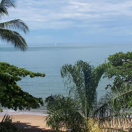 Roydon Beachfront Apartments Trinity Beach Kültér fotó