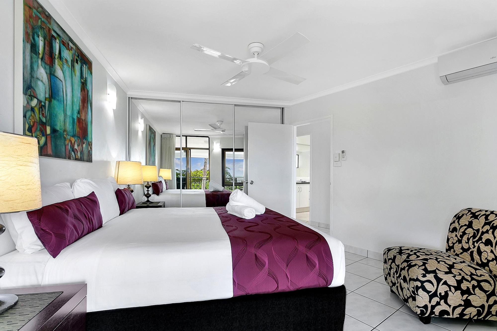 Roydon Beachfront Apartments Trinity Beach Kültér fotó
