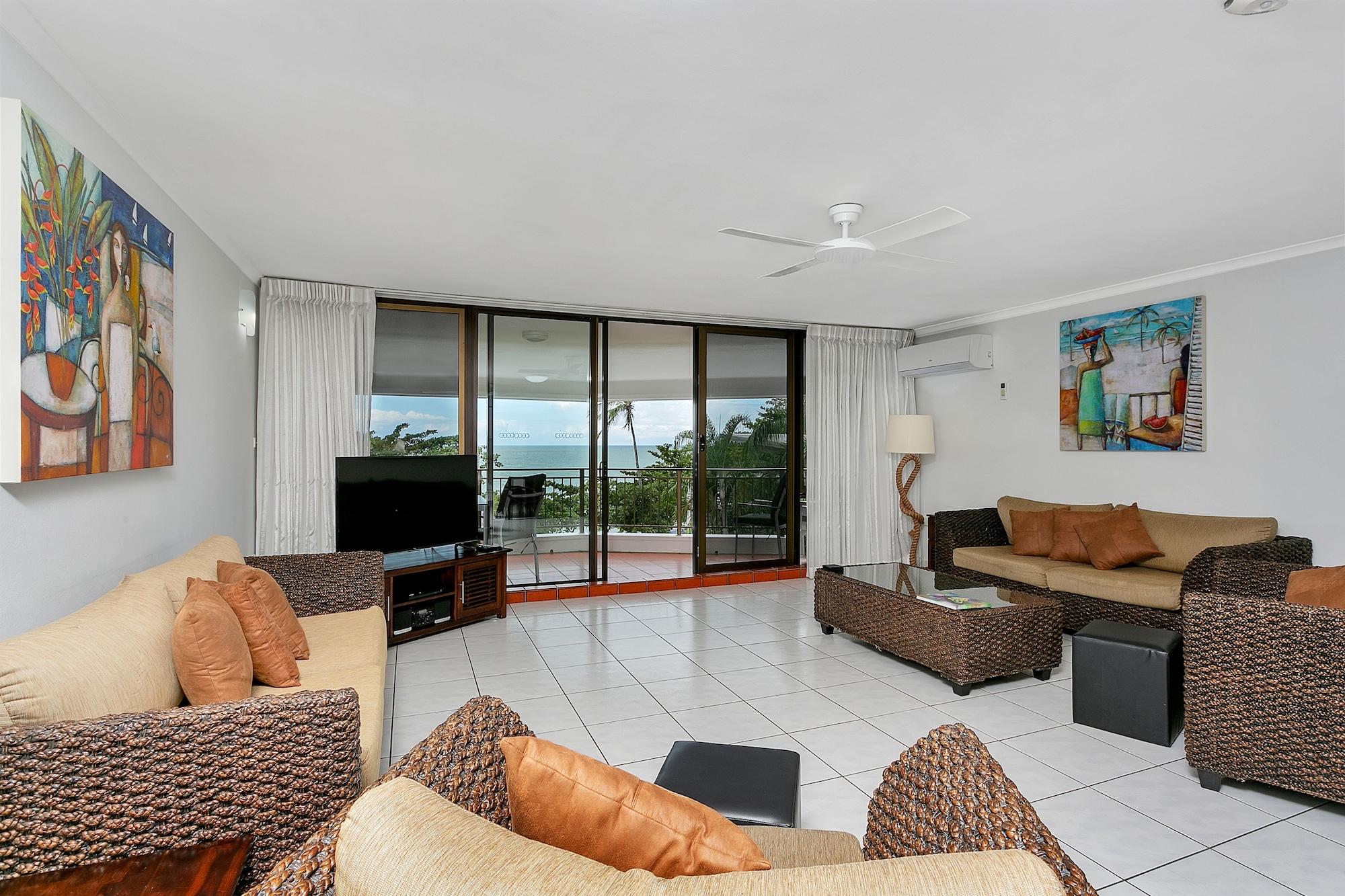 Roydon Beachfront Apartments Trinity Beach Kültér fotó