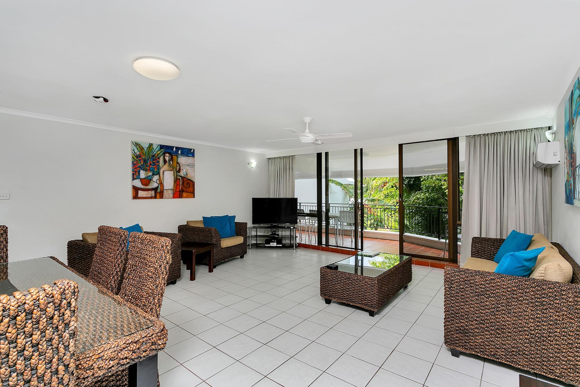 Roydon Beachfront Apartments Trinity Beach Kültér fotó