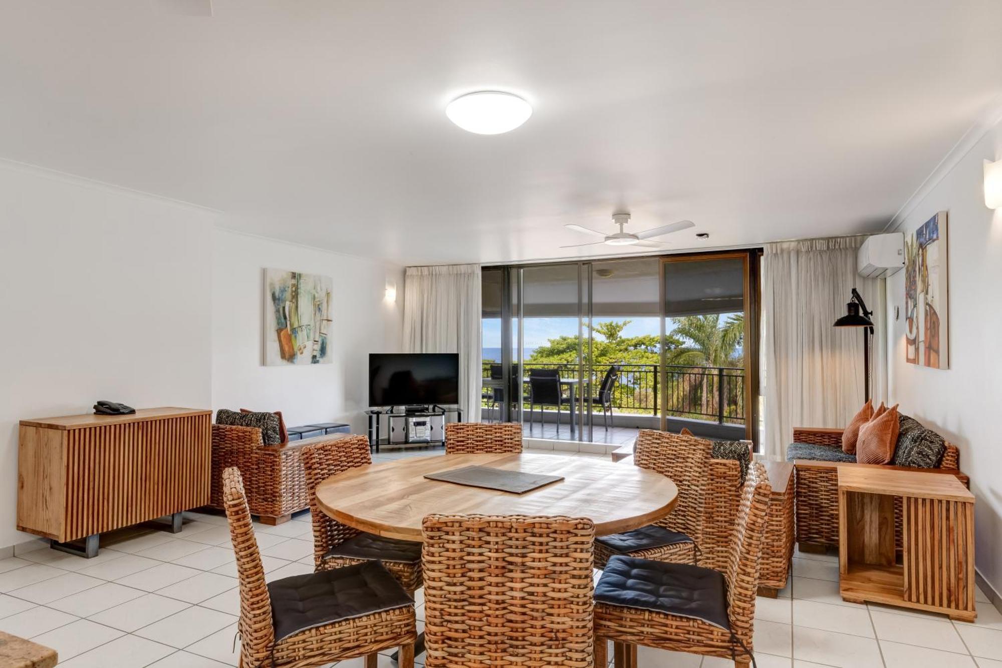 Roydon Beachfront Apartments Trinity Beach Kültér fotó