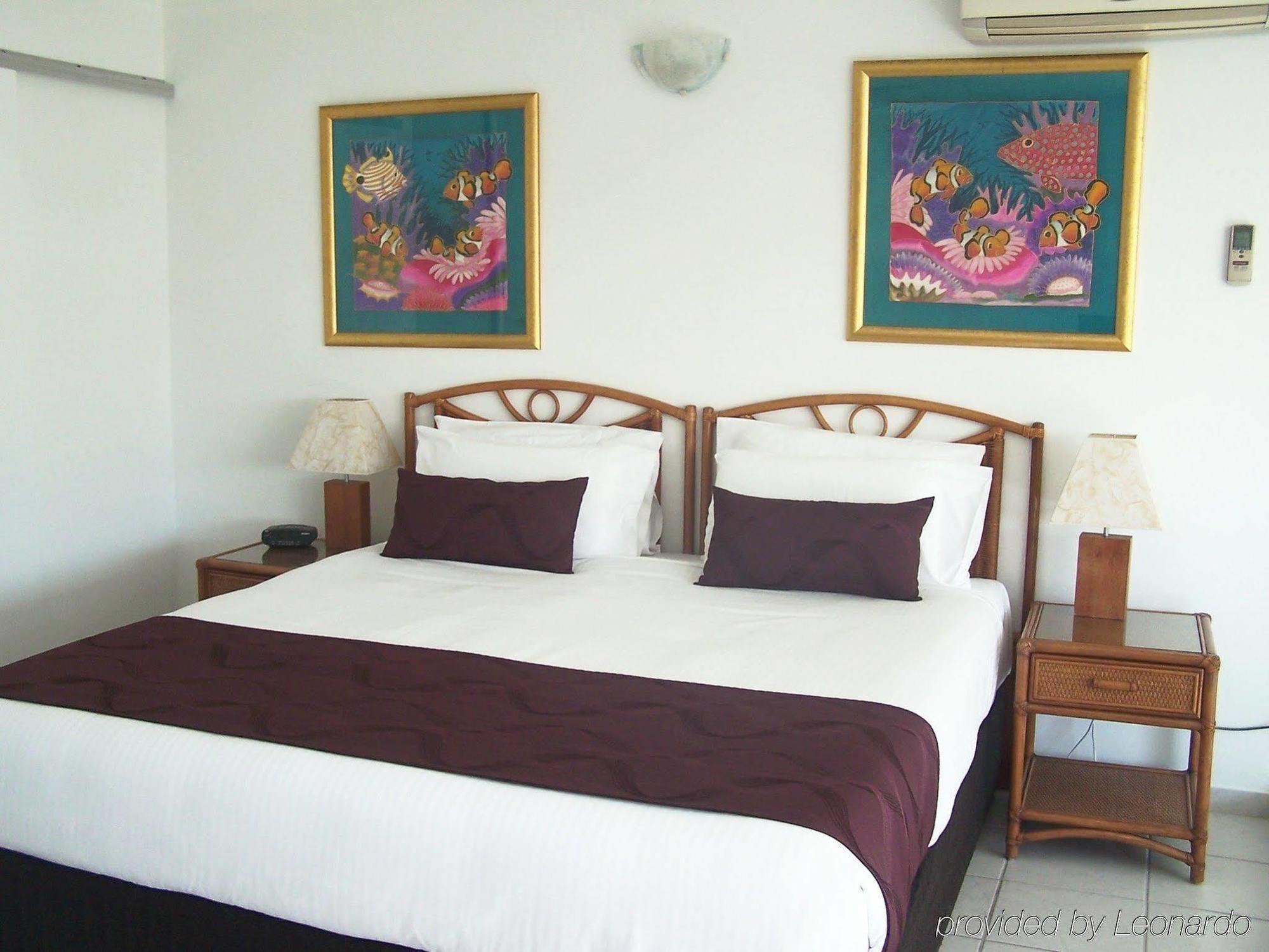 Roydon Beachfront Apartments Trinity Beach Kültér fotó